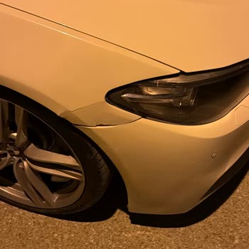 Enntepe Mall Office Aracıma Çarpan Kişi Ya Da Araca Ait Plaka Bilgisini Paylaşmıyor