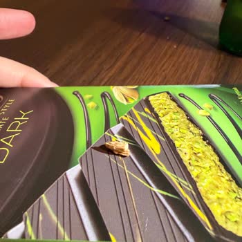 Çikolatada Sert Yabancı Cisim Diş Kanamasına Neden Oldu Şirketten Açıklama Ve Tazminat Talebi