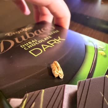 Çikolatada Sert Yabancı Cisim Diş Kanamasına Neden Oldu Şirketten Açıklama Ve Tazminat Talebi