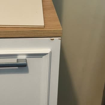 Dorpek Potter Mutfak Dolabında Çatlak Ve Sallanan Ürün, Tam İade Talebi