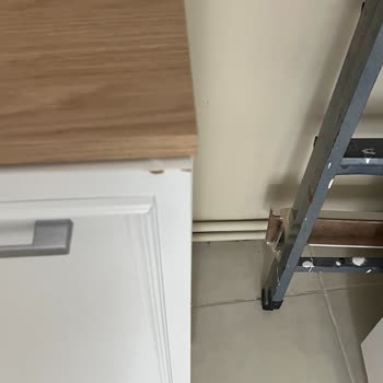 Dorpek Potter Mutfak Dolabında Çatlak Ve Sallanan Ürün, Tam İade Talebi