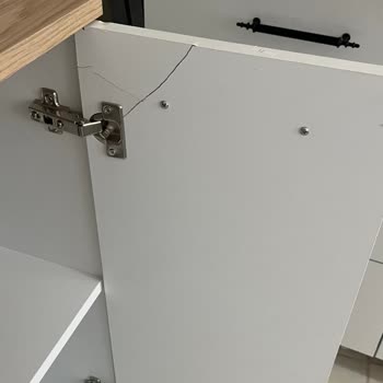 Dorpek Potter Mutfak Dolabında Çatlak Ve Sallanan Ürün, Tam İade Talebi