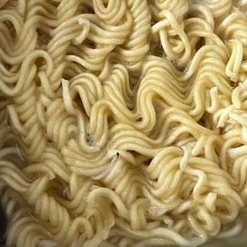 İndomie Noodle’da Kurt Bulunması Ve Cevapsız Şikayet