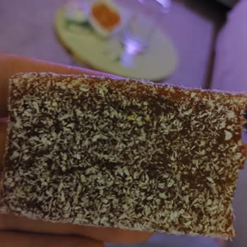 Antep Fıstıklı Yazılı Cezerye Gerçekte Neredeyse Fıstıksız