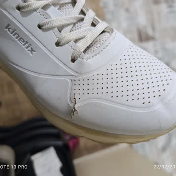 Fabrika Kaynaklı Çatlaklı Ayakkabıda Garanti Değişim Talebi