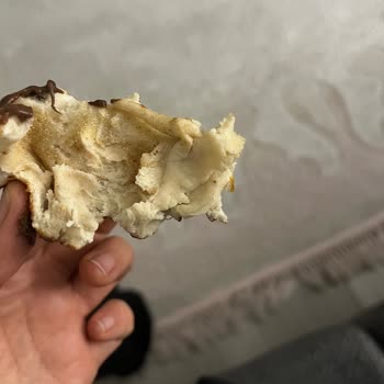 Üç Paket Çiğ Cinnamon Roll İçin Ücret İadesi Ve Telafi Talebi