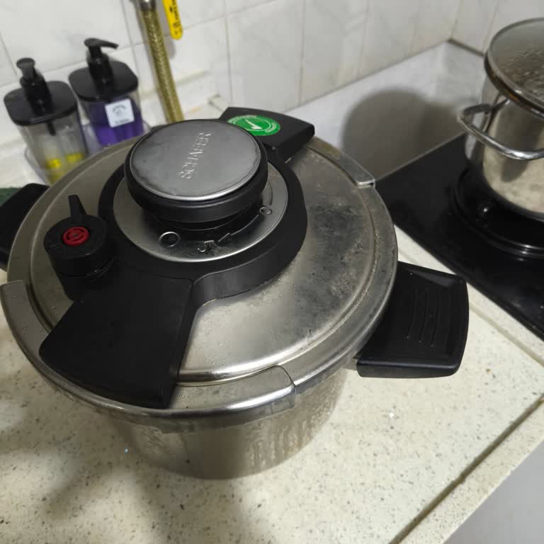 Schafer Düdüklü Tencerenin Basınç Valfinden Su Kaçması Ve Garanti Kapsamında Tamir Ve Değişim Talebi