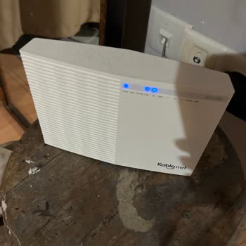 Sürekli İnternet Kesintileri Ve Bozuk TV Kumandasıyla Yetinmem