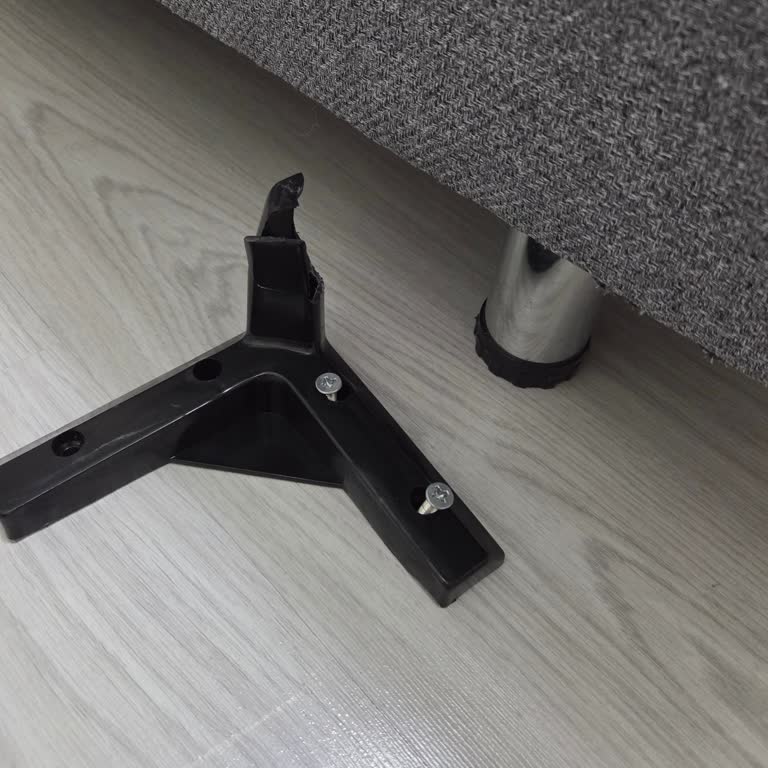 Montaj Hatası Nedeniyle Kırılan Baza Ayağı Ücretsiz Değişim Talebi