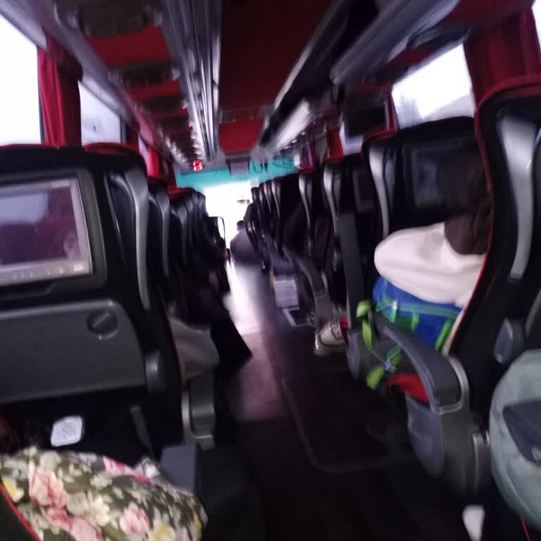 Şoförün Kapıyı Açmaması Ve Kaba Tutumu Yolcuların Güvenliğini Tehlikeye Attı