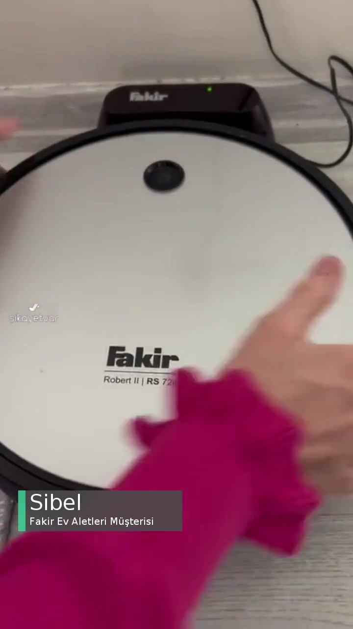 Fakir Robot Süpürgem Şarjdan Geri Geliyor! videonun kapak resmi