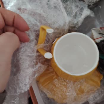 Kırık Kahve Fincanları Ve Trendyol Express’ten Çözüm Yok