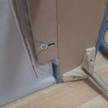 Teslimat Gecikmesi, Kırık Parçalar Ve Keskin Koku Nedeniyle Koltuk Takımının İadesi