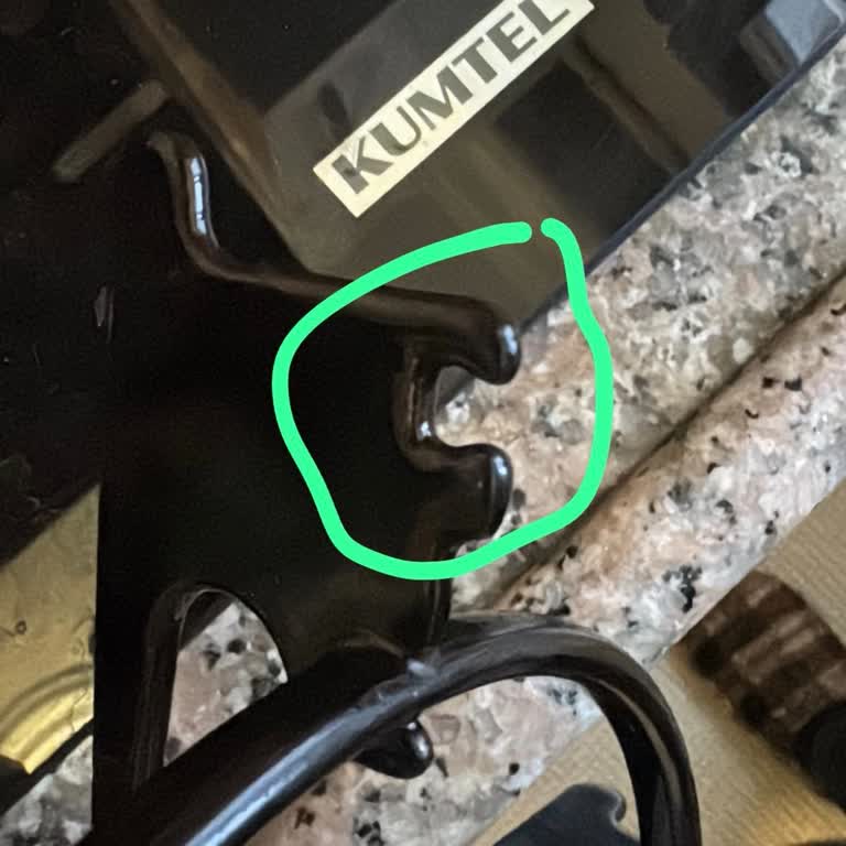 Kumtel Ankastre Ocağında Eksik Lastik Pabuçlar Güvenliği Tehlikeye Atıyor