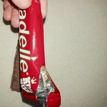 Geçerli Son Kullanma Tarihli Tadelle Çikolatasının Bozulması