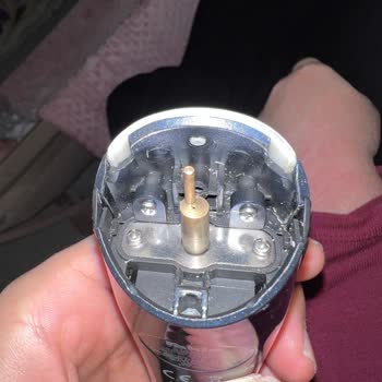 Fakir Ultra Care Pro Tıraş Makinesinin Kırık Parçası İçin Orijinal Yedek Gövde Satın Alma Talebi