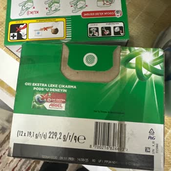 Ariel Pods Kapsül Deterjanının Kıyafete Plastik Parça Yapışması Ve Kapsüllerin Patlaması