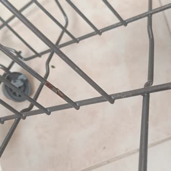 Vestel Beyaz Eşyalar Arızalı Ve Pas Tutuyor, Sürekli Ücretli Değişim Talep Ediliyor