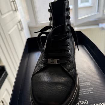 Derimod Deri Botta Hızlı Deformasyon Ve Mağaza Çalışanlarının İlgisizliği