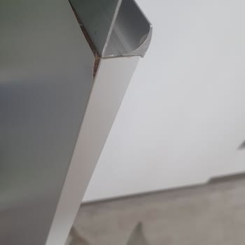 Kumtel Ankastre Fırının Nem Sızıntısı Ve Plastik Kokusu Nedeniyle Dolap Hasarı