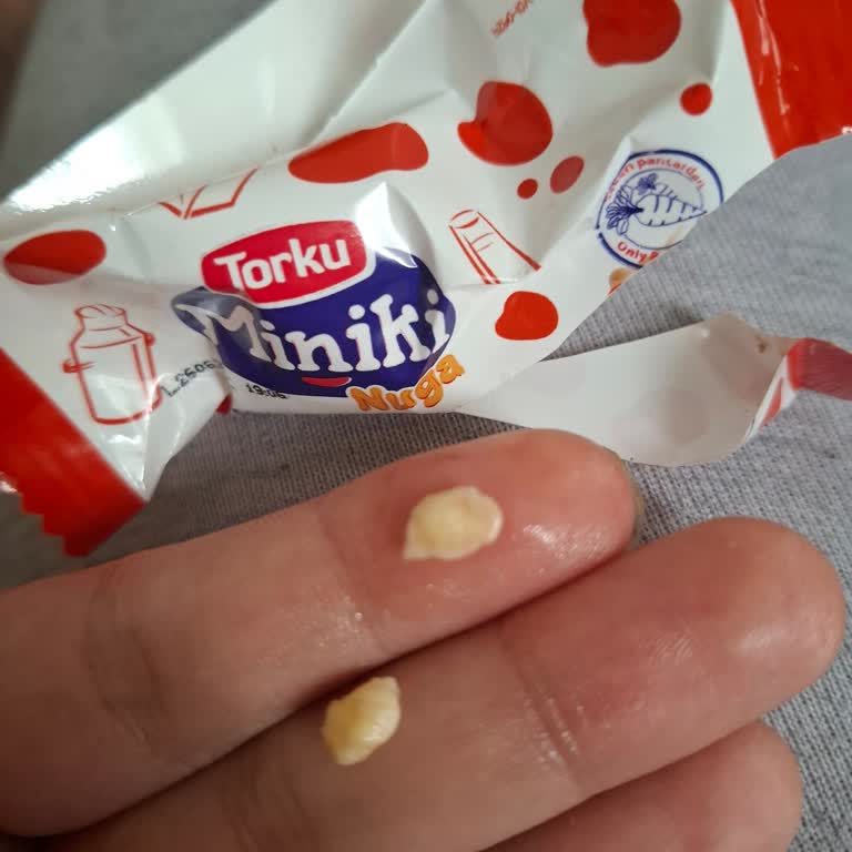 Torku Miniki Çikolatasında Sert Plastik Parçalar Diş Ağrısına Neden Oldu