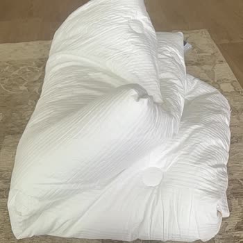 İdaş Çekmeköy Şubesindeki Yorgan Ve Alez Kalitesiz, Değişim İstiyorum