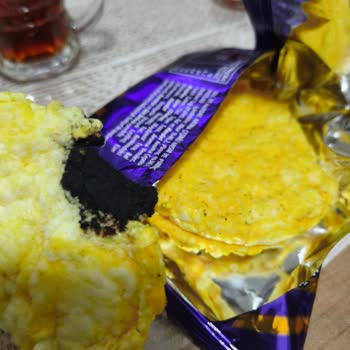 Eti Gong Ballı Hardallı Cipslerde Kararmalar Vardı