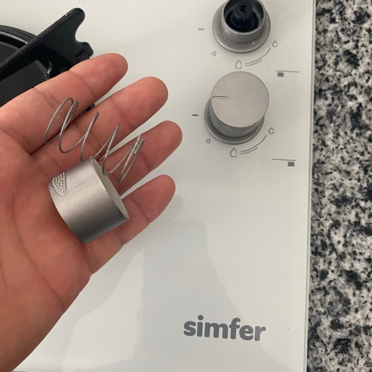 Simfer 7330 Cam Ankastre Ocağında Kırık Düğme Sorunu Çözülmüyor