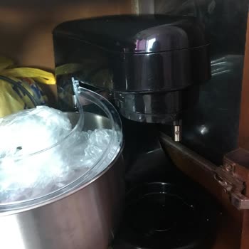 Kumtel Hamur Yoğurma Makinesi Ve Dondurma Aparatı Çalışmaz, Küflenir: Garanti Kapsamında İade Talebi