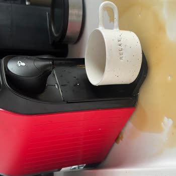Caffissimo Easy Kahve Makinesi Kahveyi Dışarı Akıtıyor: Garanti Kapsamında Onarım İstemi