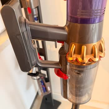 Dyson V15 Bataryası Bitti, Müşteri Hizmetleri Yardımcı Olmadı