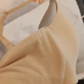 Deforme Olan İç Çamaşırı İçin Mağazadan Çözüm Talebi