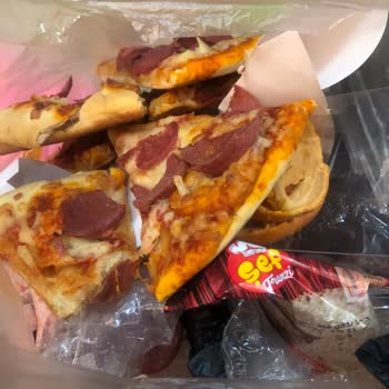 Şok Markette Şef Franzi Peynirli Pizza Çiğ Kaldı Ve Yanıtsız Şikayet