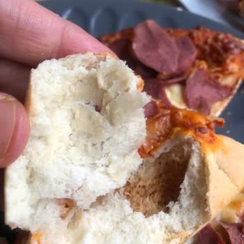 Şok Markette Şef Franzi Peynirli Pizza Çiğ Kaldı Ve Yanıtsız Şikayet