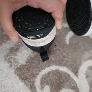 Nike Court Borough Low RC Ayakkabım Üç Ayda Topuk Yırtıldı, Değişim Talep Ediyorum