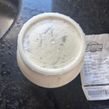 Ata Orman Çiftliği Uncalı Kampanyalı Dana Kıymasında Bozulmuş Ürün Ve Tarihsiz Peynir Şikayeti