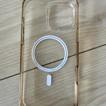 Troy Mağazasında Alınan Magsafe Kılıfın Sararması Ve Kenar Açılmasına Karşı Değişim Talebi