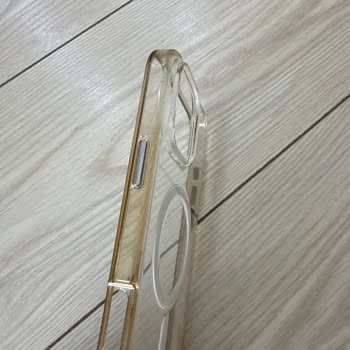 Troy Mağazasında Alınan Magsafe Kılıfın Sararması Ve Kenar Açılmasına Karşı Değişim Talebi