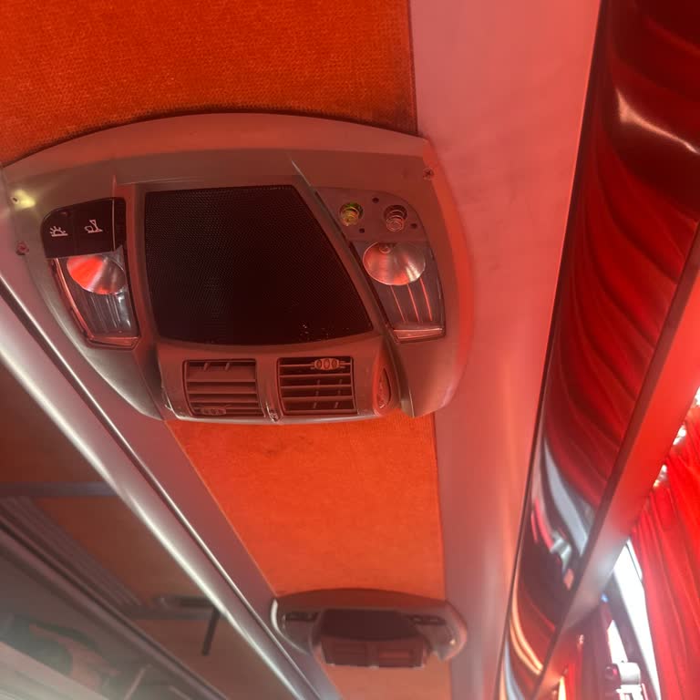 Klimasız Ve Havasız Otobüs Yolculuğu, Personelin Saygısız Tavrı