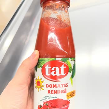 Tat Domates Rendesi Bozuk Çıktı, Üretim Ve Depolama Süreçleri Sorgulanıyor