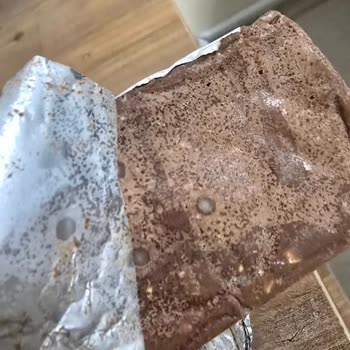Son Kullanma Tarihi Geçmemiş Toblerone’da Küf Ve Mantar Sorunu