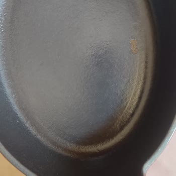 Lava Döküm Tava Kaplaması Kısa Kullanımda Dökülerek Pas Göründü