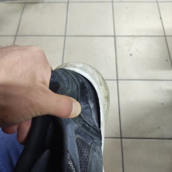 Skechers Ayakkabım Kısa Sürede Aşırı Yıprandı, Kullanıcı Hatası Dendi Ve Çözüm Sunulmadı