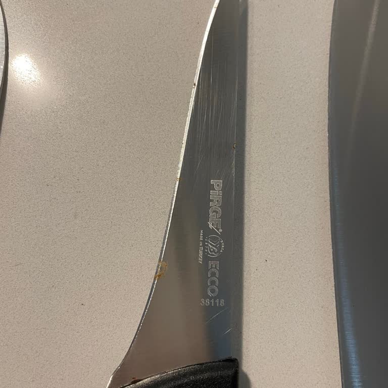 Paslanmaz İddiasına Rağmen Bıçak Setinde Paslanma Problemi