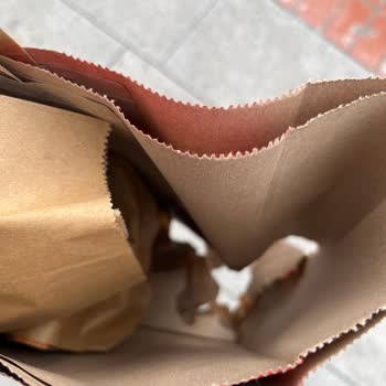 Popeyes Poşet Kalitesizliği Nedeniyle Popy Menü Çöpe Gitti