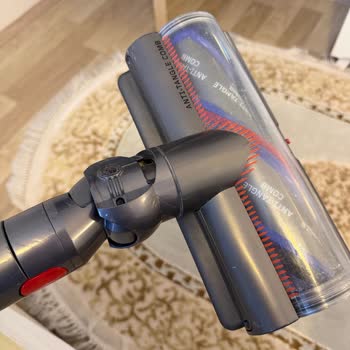 Dyson V15 Tekerlek Kırılması Ve Yurt Dışı Satın Alma Nedeniyle Servis Eksikliği
