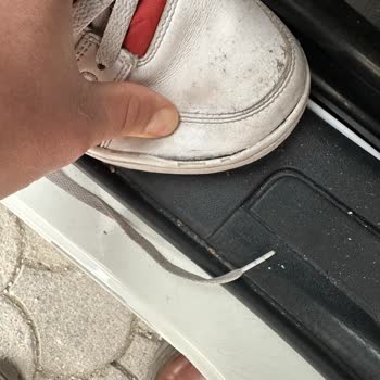 Nike Spor Ayakkabıda Kısa Sürede Aşınma Ve Yetersiz Fotoğraf İncelemesi