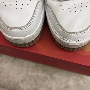 Dört Ayda Yırtılan Puma Carina Street Lux Ayakkabısı İçin Değişim Talebi