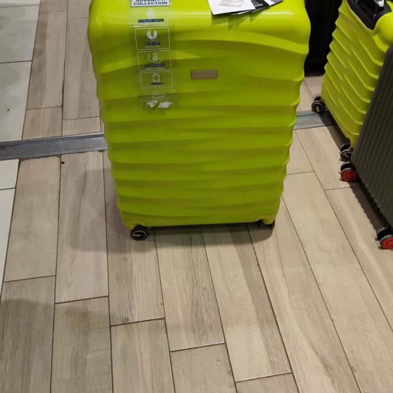 Ajet Hava Yolları'ndan Kayıp Valiz Ve Bebek Beşiği Olmadan Acil Mağduriyet