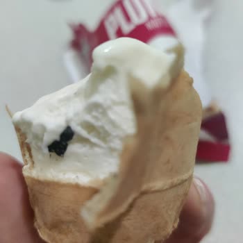 Şok Market'ten Algida Dondurmada Bulunan Plastik Parçalar Sağlık Korkusuna Neden Oldu